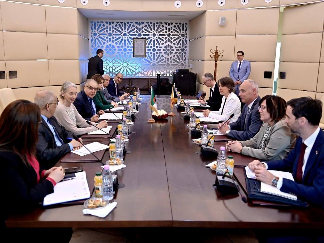 الدورة البلجيكية الجزائرية