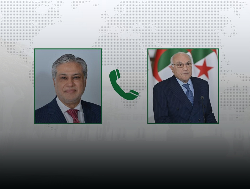 Attaf reçoit un appel téléphonique de son homologue pakistanais