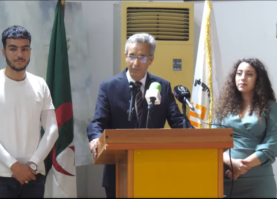 وزير الثقافة والفنون