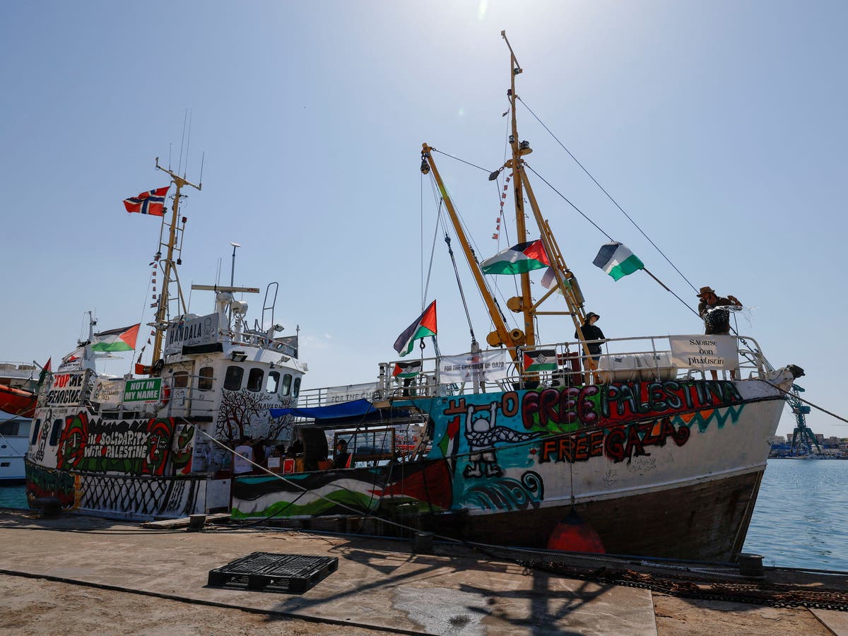 Un navire chargé d'aide humanitaire vers Ghaza attaqué par deux drones de l'armée sioniste près de Malte
