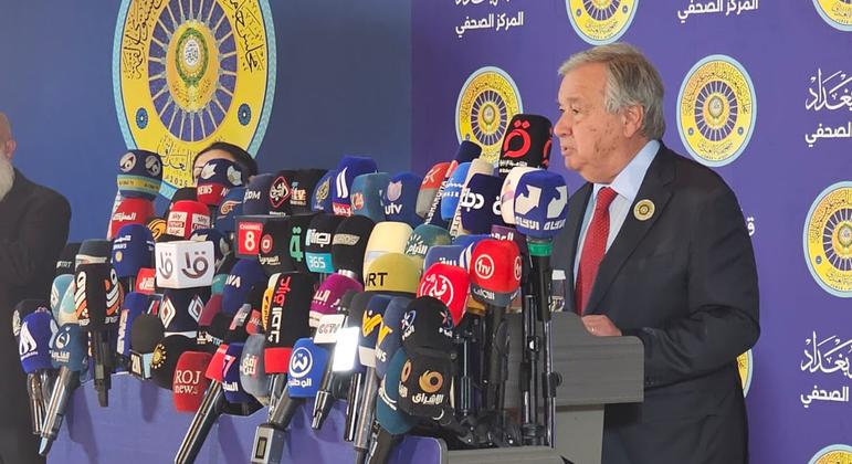القمة العربية : الدعوة إلى تبني "خطة عربية" لإنهاء العدوان الصهيوني على غزة