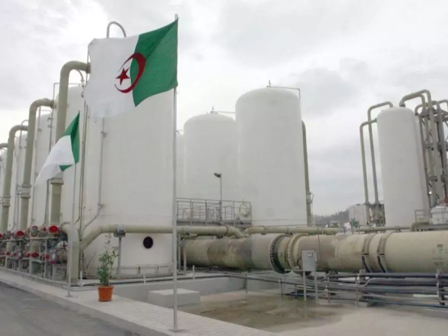 محطات تحلية البحر