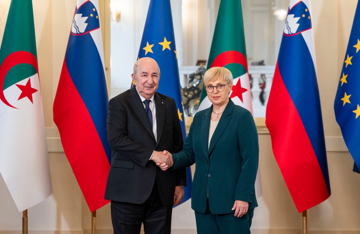 Tebboune Natasa 0007