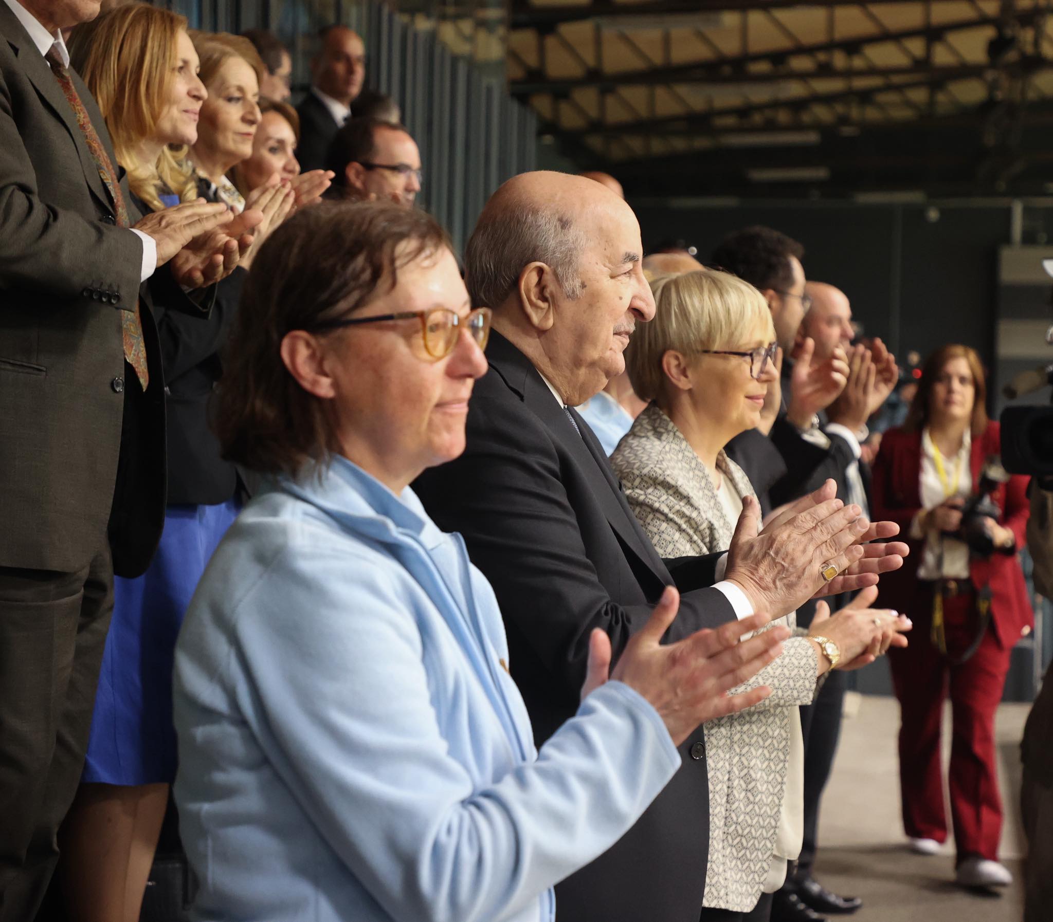 رئيس الجمهورية يقوم بزيارة مركز"ليبيزا" لتربية الخيول بسلوفينيا
