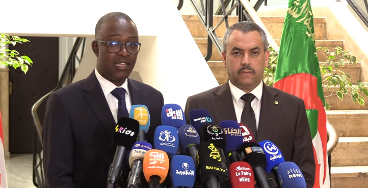 وزارة التربية وزارة الشباب