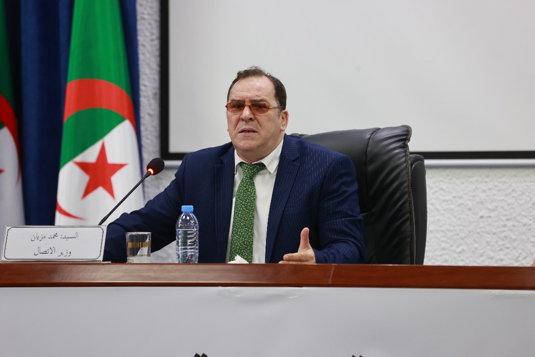 وزير الإتصال