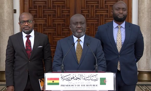 السفير الغاني يشيد بحرص رئيس الجمهورية على تعزيز الوحدة الإفريقية