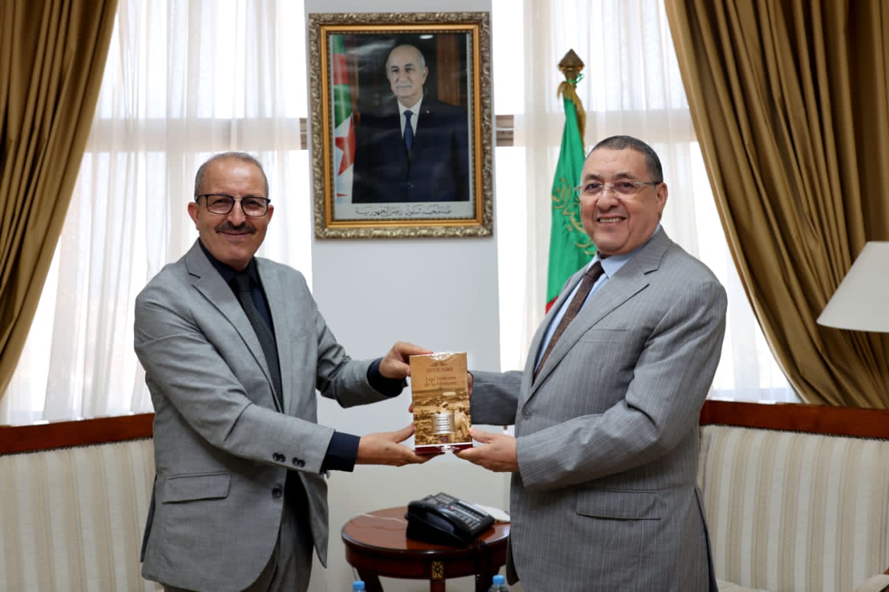  السيد مراد يستقبل المخرج السعيد عولمي 