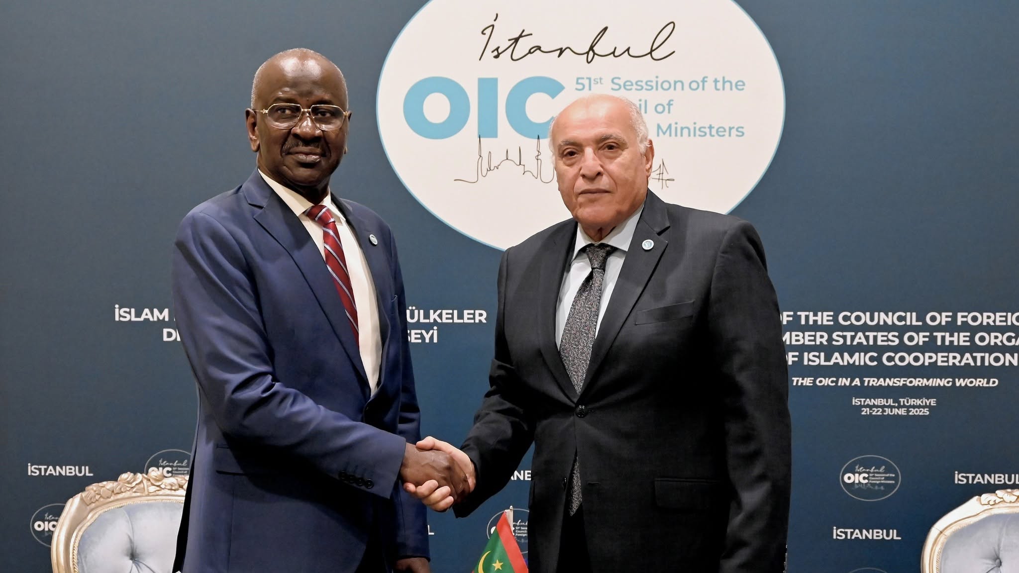 عطاف يجري بإسطنبول محادثات ثنائية مع نظيره الموريتاني