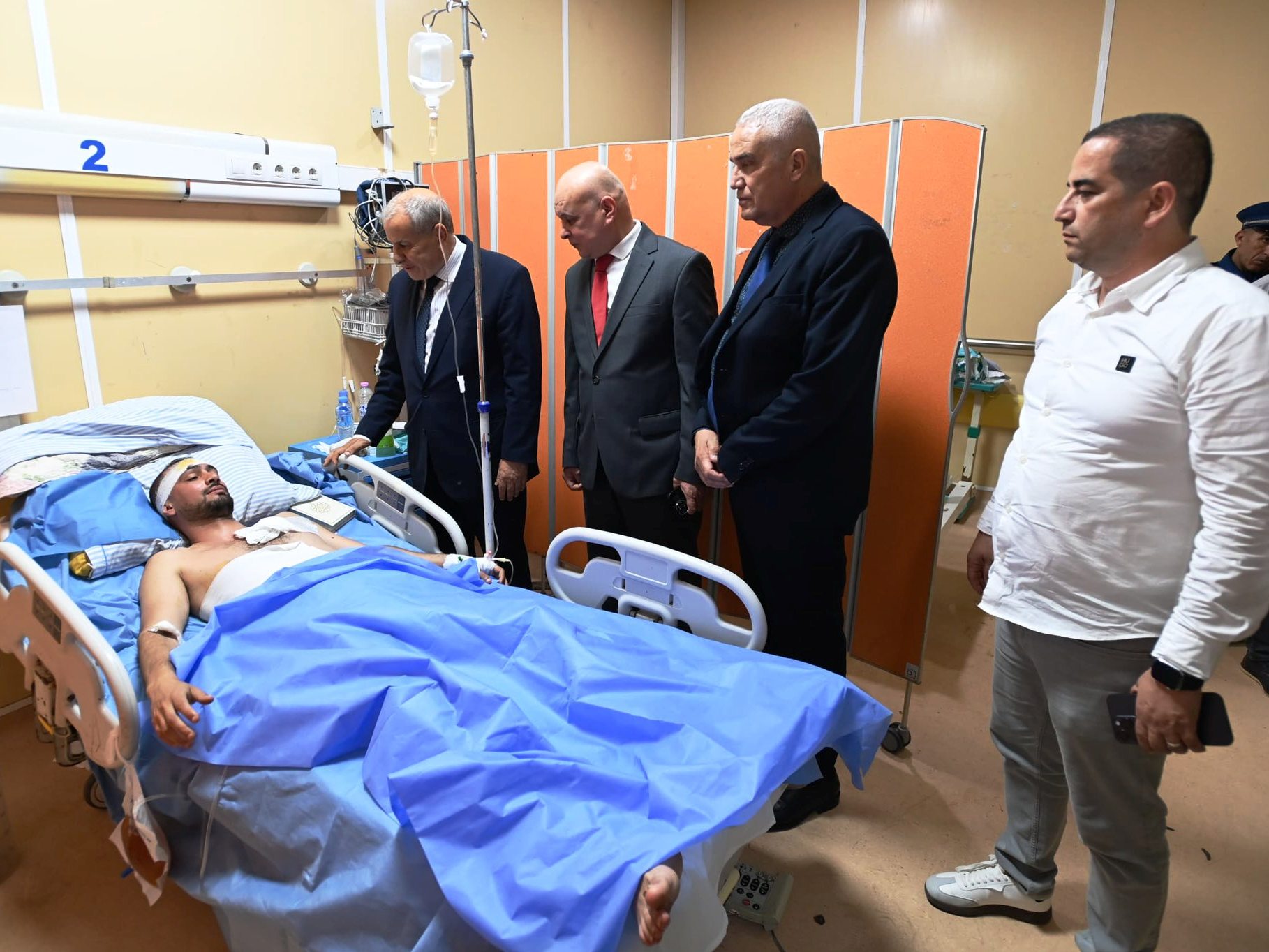 حادث ملعب 5 جويلية: الرئيس المدير العام لمجمع سوناطراك يزور المصابين