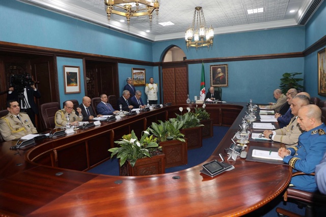 رئيس الجمهورية يترأس اجتماعا للمجلس الأعلى للأمن