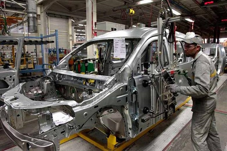 صناعة سيارات