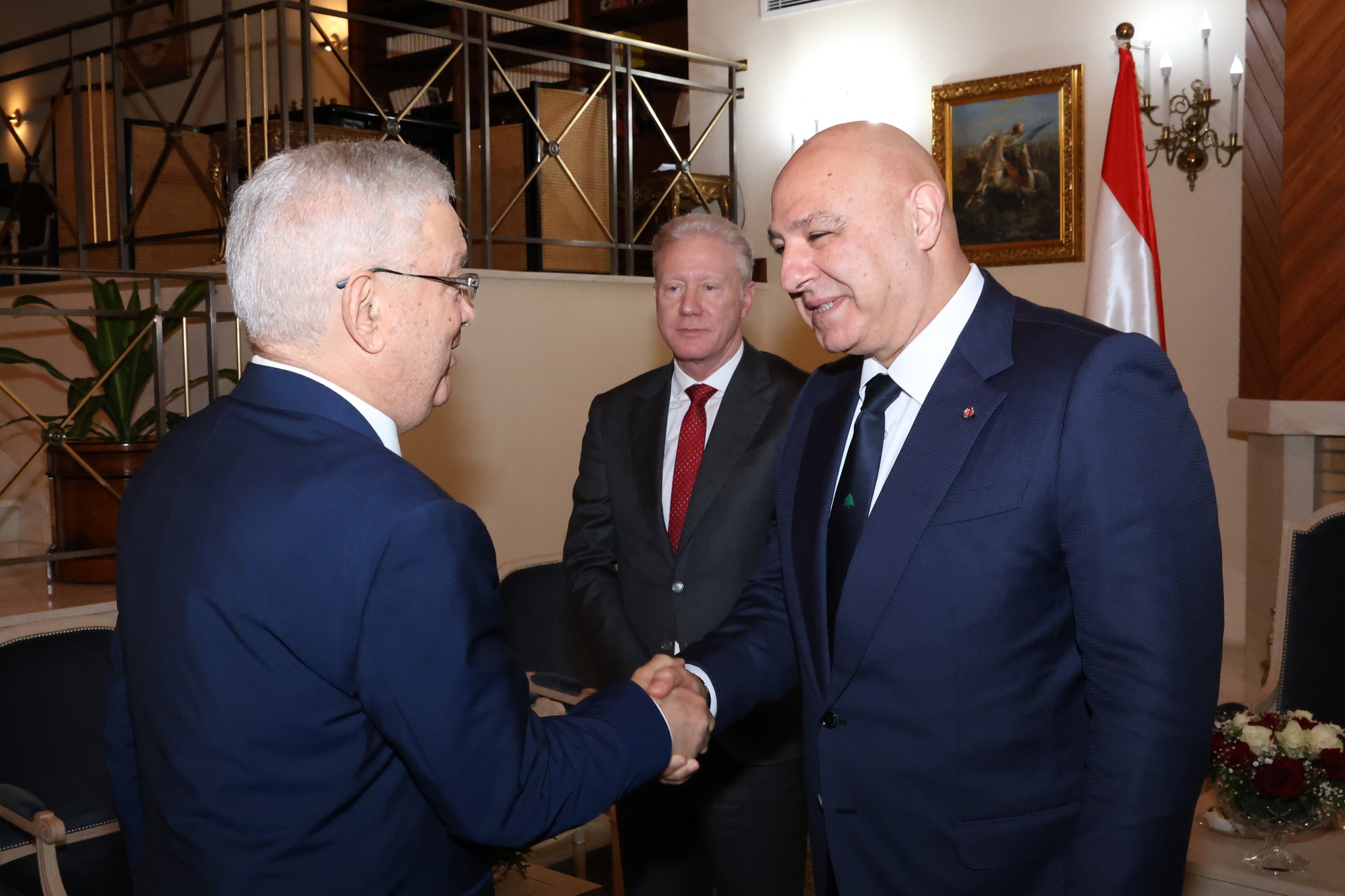 الرئيس اللبناني يستقبل رئيس مجلس الأمة