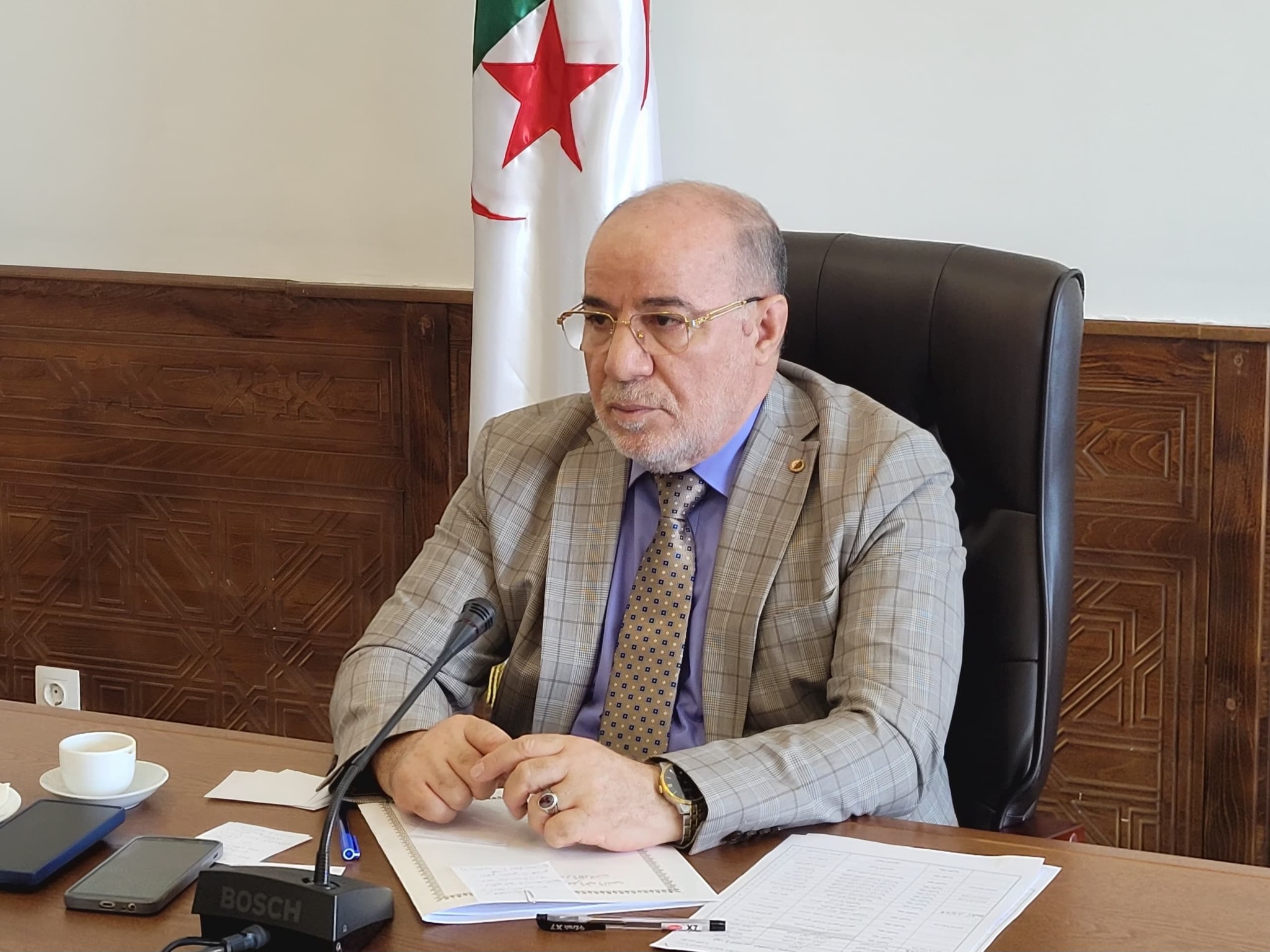 موسم حج 1446 هـ : بلمهدي يشيد بالأداء الجماعي للقطاعات المشاركة موسم حج 1446 هـ : بلمهدي يشيد بالأداء الجماعي للقطاعات المشاركة