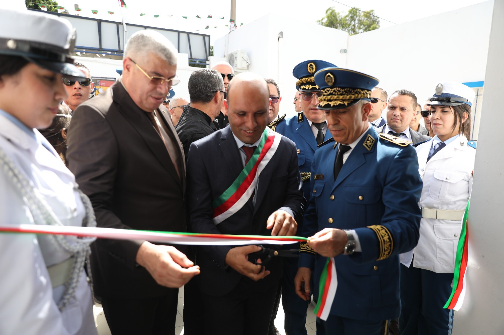 وهران: المدير العام للأمن الوطني يشرف على تدشين ثلاث منشآت شرطية