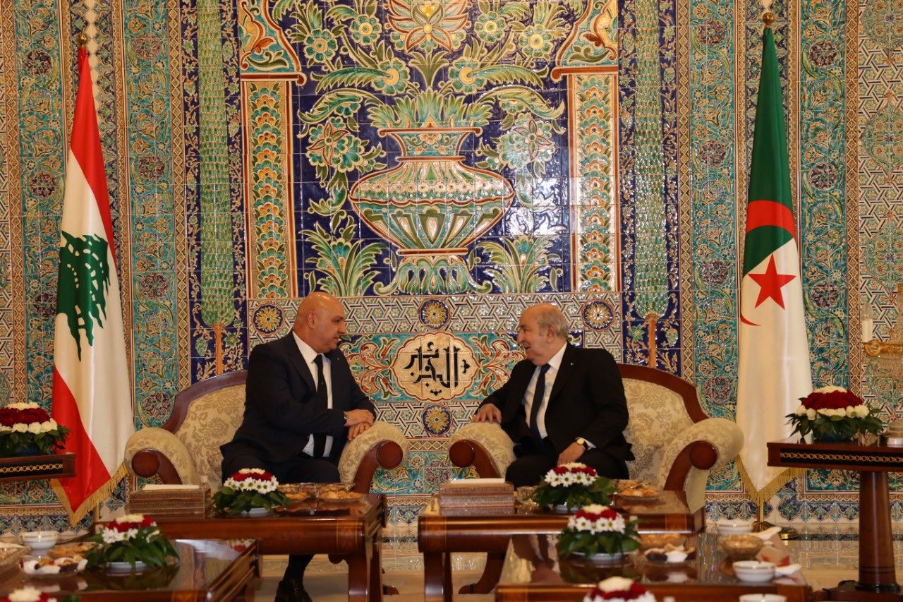 الجزائر لبنان