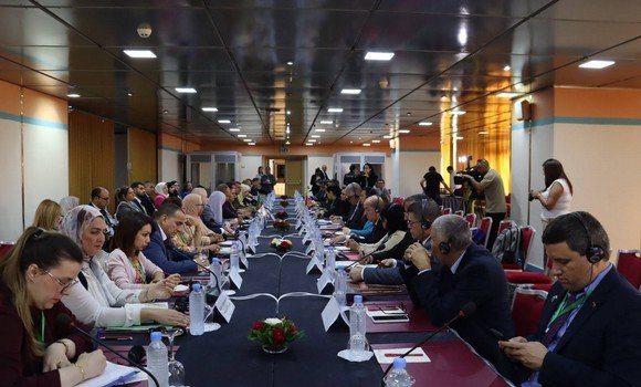 الجزائر/فنزويلا: اجتماع تحضيري على مستوى الخبراء استعدادا للدورة الخامسة للجنة المشتركة للتعاون الجزائر/فنزويلا: اجتماع تحضيري على مستوى الخبراء استعدادا للدورة الخامسة للجنة المشتركة للتعاون