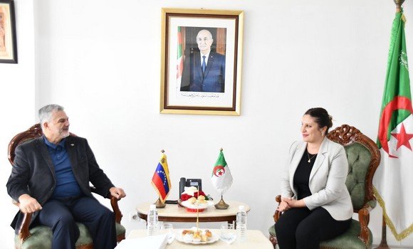 جيلالي تبحث مع نظيرها الفنزويلي سبل تعزيز التعاون الثنائي