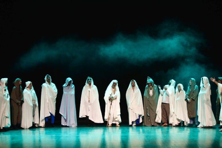 تقديم العرض الشرفي لمسرحية "ملحمة بن عياد بن ذهيبة" بالجزائر العاصمة