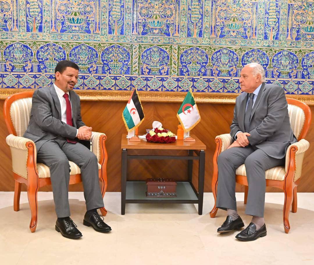 عطاف يستقبل نطيره الصحراوي