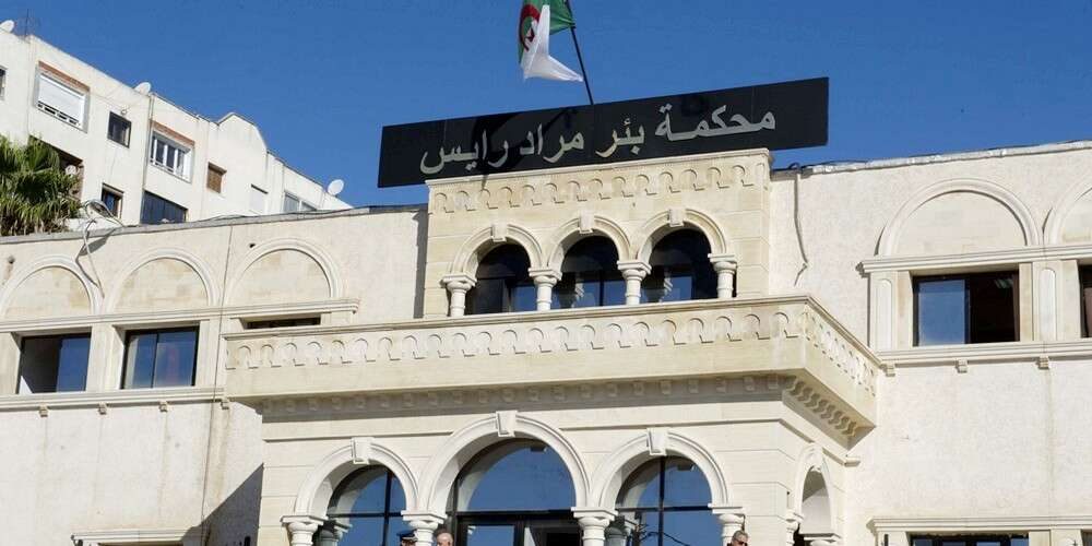 محكمة بئر مراد رايس تفتح تحقيق قضائي حول وفاة 4 أشخاص بملعب 5 جويلية 