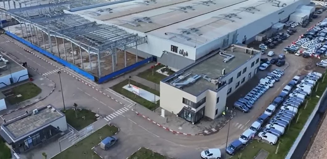 مصنع فيات وهران