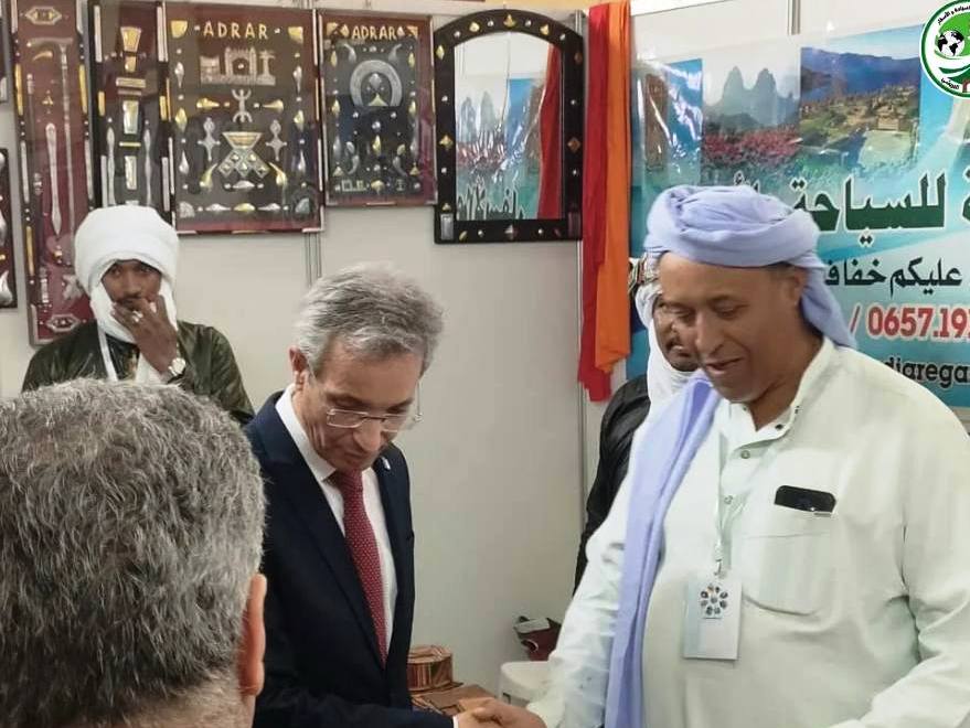 وزير الثقافة يزور الصالون الدولي للسياحة والأسفار