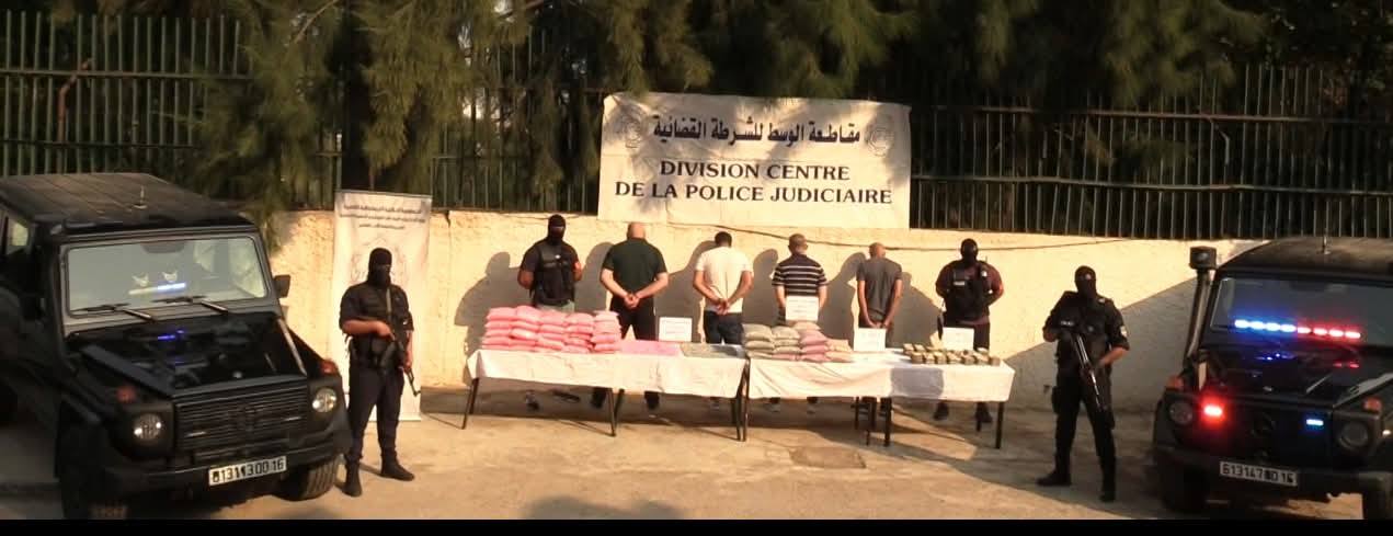 حجز أزيد من 143 كيلوغراماً من المخدرات الصلبة