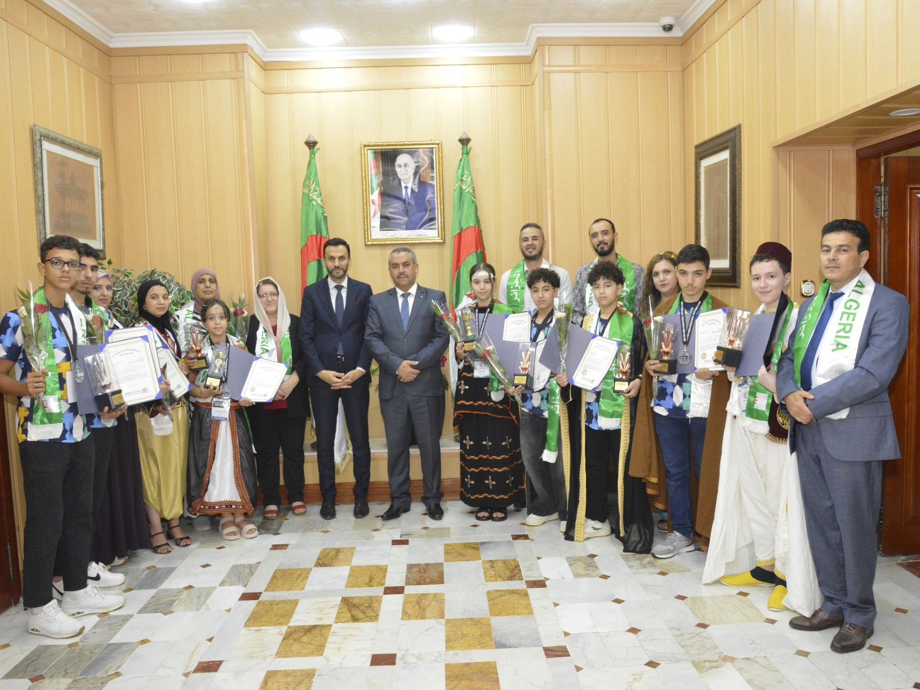 تربية: تكريم المتوجين في المسابقة الدولية للروبوت والذكاء الاصطناعي