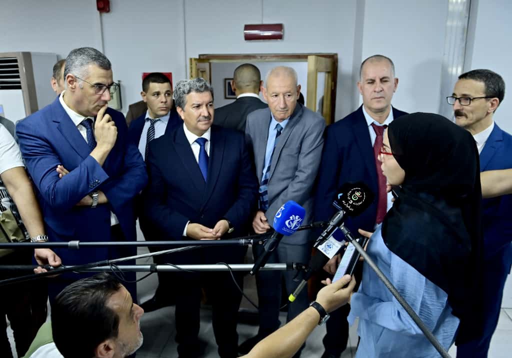 وزير الاتصال