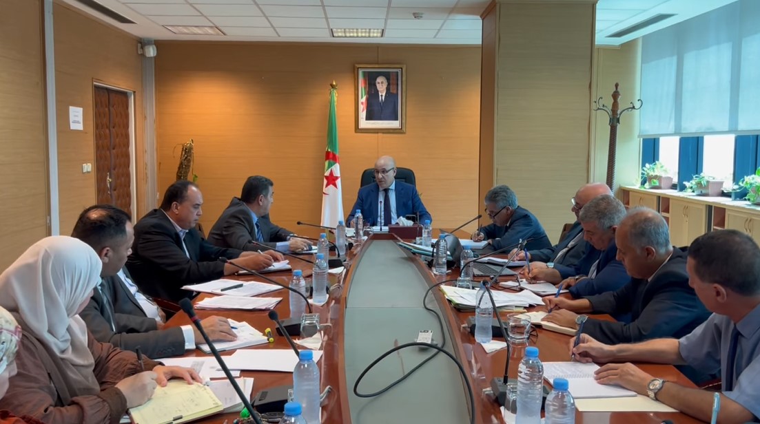 تحضيرات الدخول الاجتماعي محور اجتماع بوزارة التجارة الداخلية