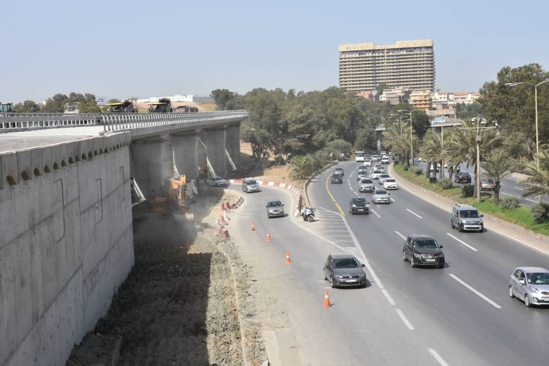 الجزائر العاصمة: وضع حيز الخدمة لمقطع من الطريق الرابط بين محول 5 جويلية وخرايسية