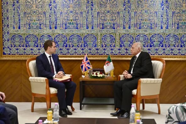 نائب كاتب الدولة البريطاني المكلف بشؤون الشرق الأوسط وشمال إفريقيا، هايميش فالكونر