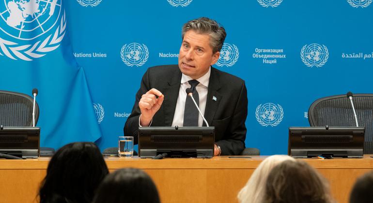 وكيل الأمين العام للأمم المتحدة للشؤون الإنسانية منسق الإغاثة في حالات الطوارئ، توم فليتشر