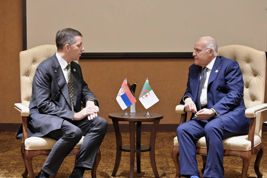 السيد عطاف يجري بكمبالا محادثات ثنائية مع عدد من نظرائه من دول شقيقة وصديقة