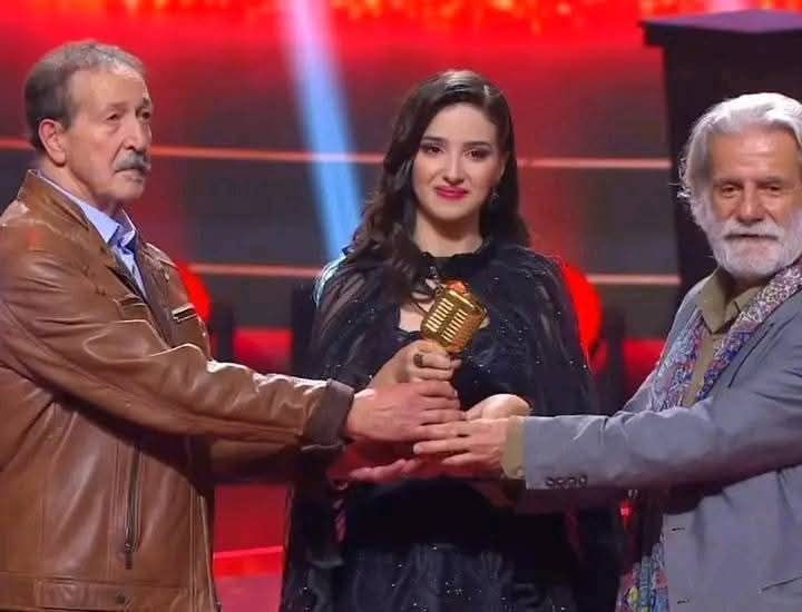 Zina Larab remporte le prix de la 9e édition d'"Alhane wa Chabab"