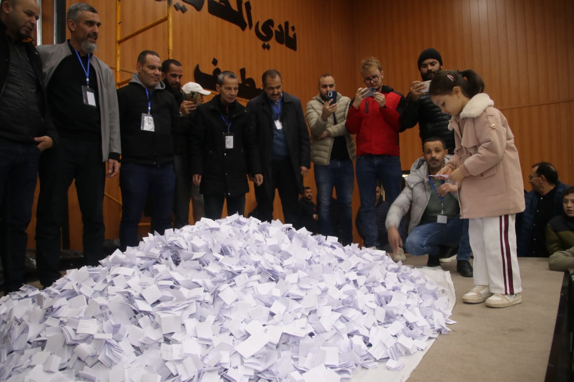 إجراء قرعة الحج عبر مختلف بلديات الوطن