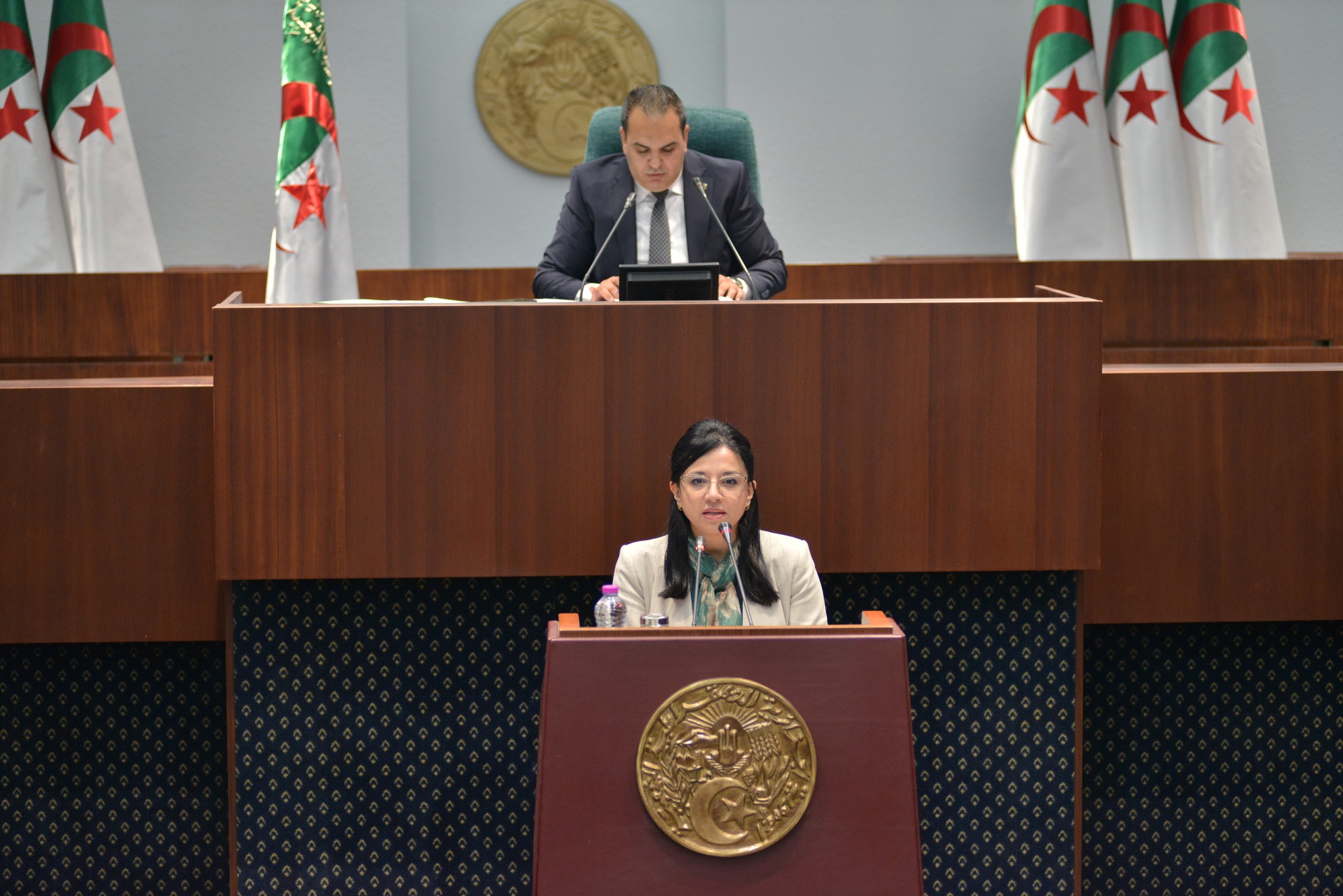 تجارة: استلام 8 مخابر متنقلة من صنع جزائري لتعزيز الرقابة على المواد  المستوردة