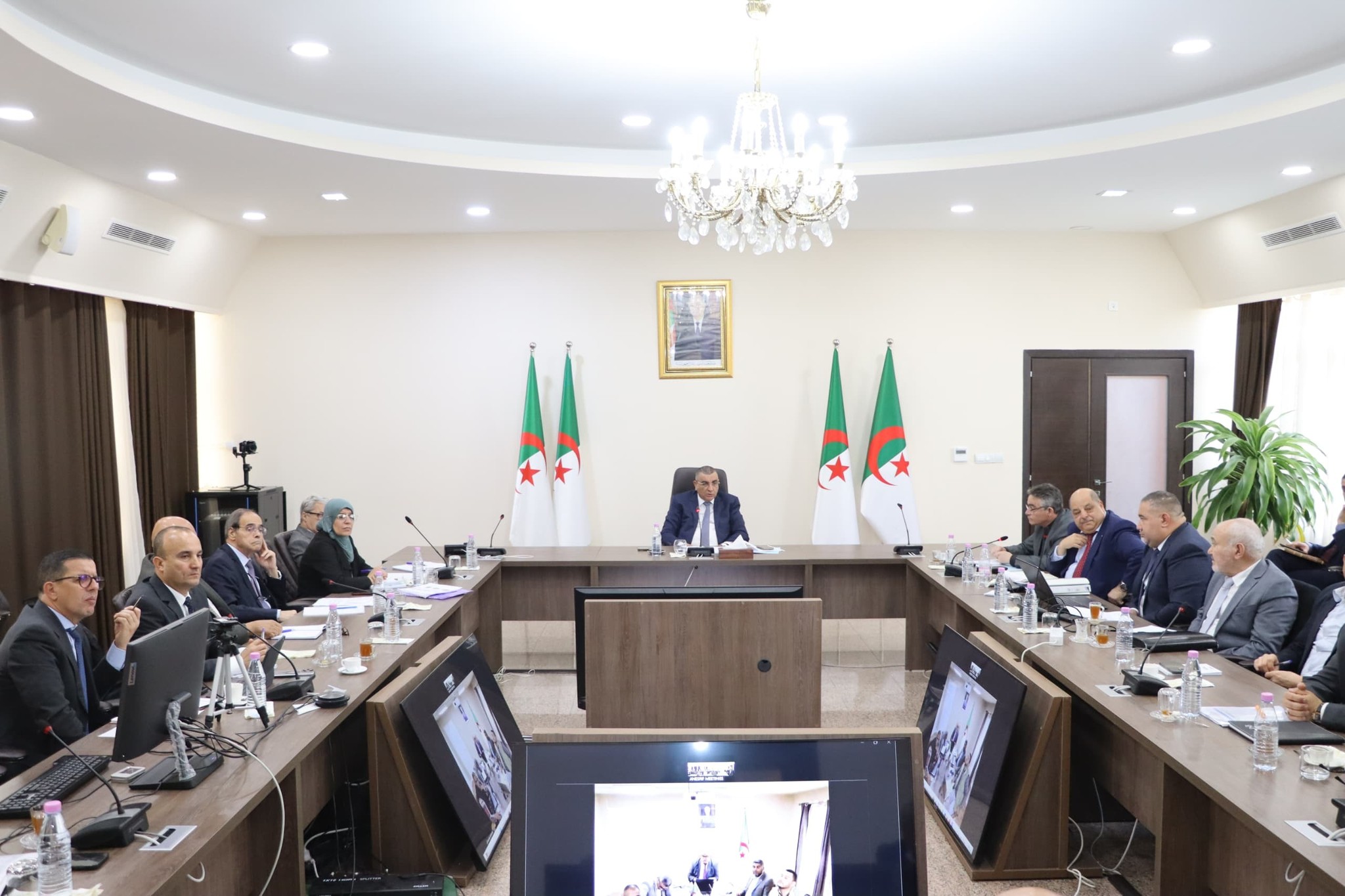 جلاوي يؤكد على اتمام المشروع الخط المنجمي الغربي للسكك الحديدية