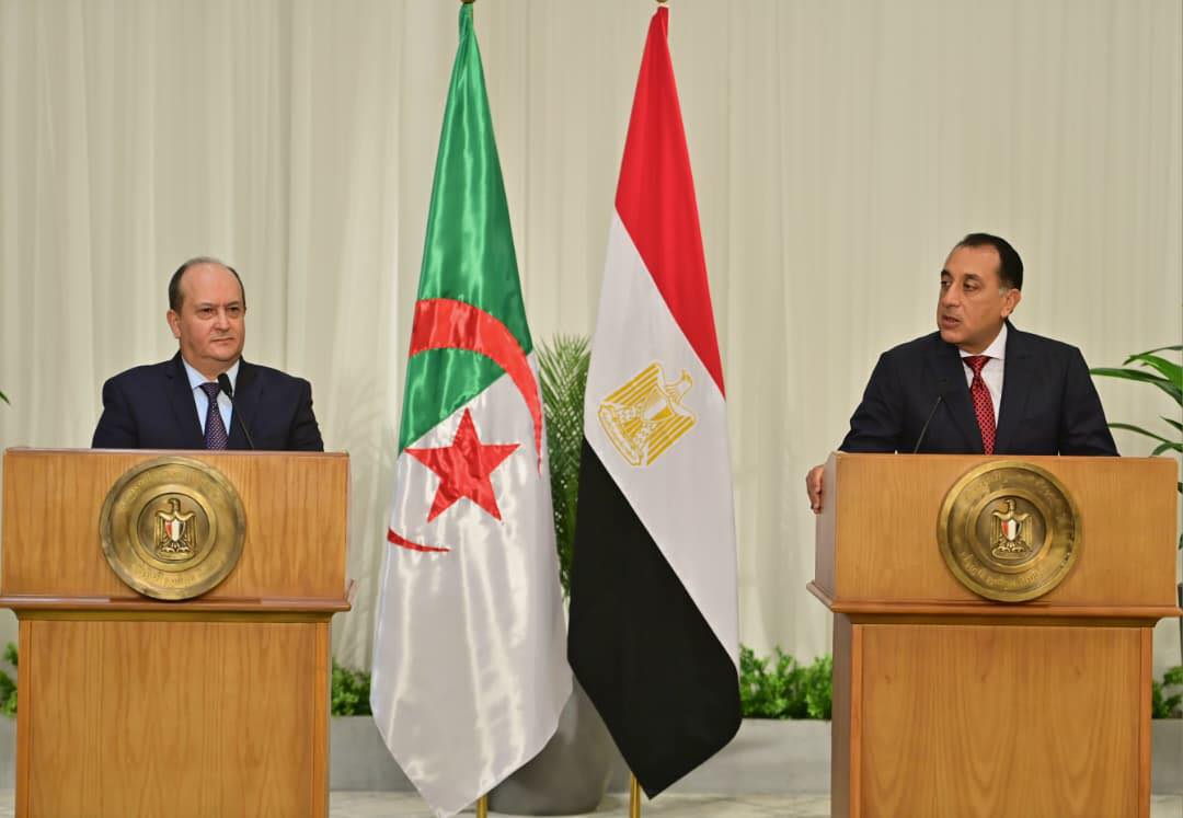 غريب يعرب عن ارتياحه للنتائج الإيجابية لأشغال الدورة التاسعة  للجنة العليا الجزائرية-المصرية