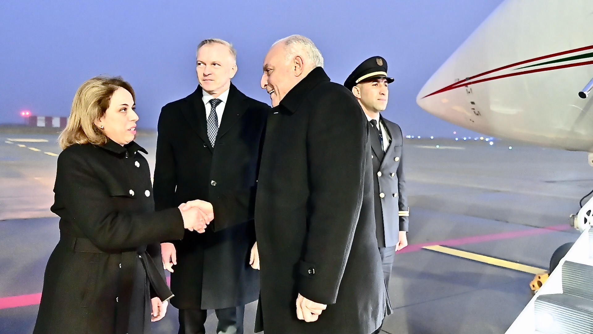 بتكليف من رئيس الجمهورية، السيد عطاف يحل بسلوفاكيا في زيارة رسمية