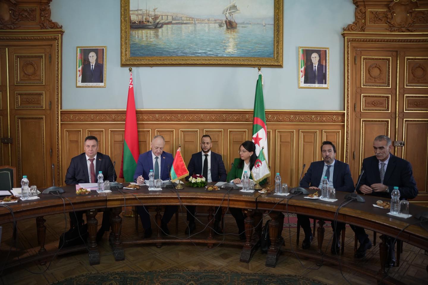 ضمن أشغال المنتدى الاقتصادي الثنائي، المنعقد اليوم الاثنين بالجزائر العاصمة.