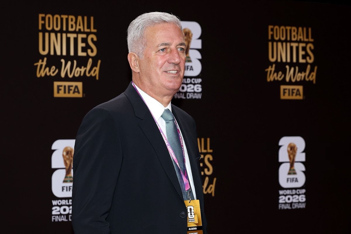 أن القرعة أوقعتنا في مجموعة شيقة  للغاية" (مدرب المنتخب الجزائري)