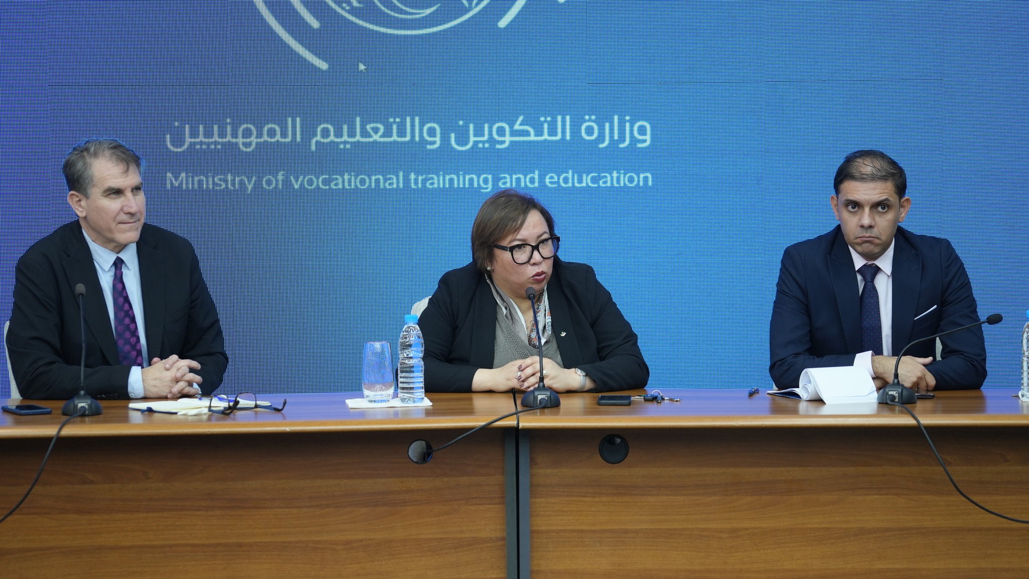 أرحاب  تترأس لقاءً تنسيقياً مع مسؤولي مدارس التكوين الخاصة