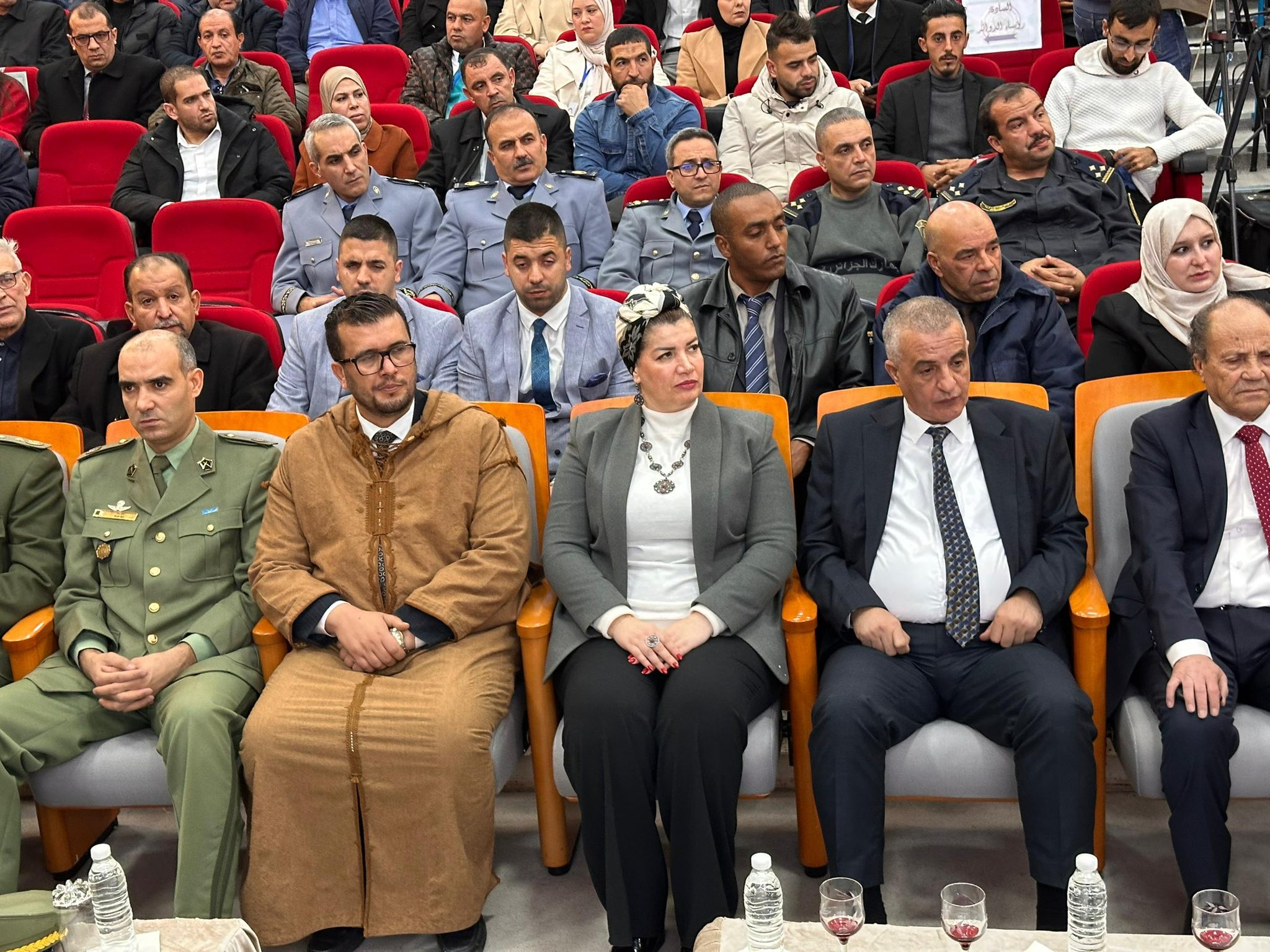 باتنة: السيدة مولوجي تشرف على إطلاق الحملة الوطنية لتوزيع العتاد والتجهيزات  لفائدة الأشخاص من ذوي الاحتياجات الخاصة