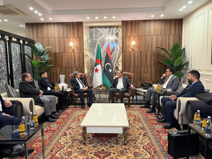 وزير الاتصال