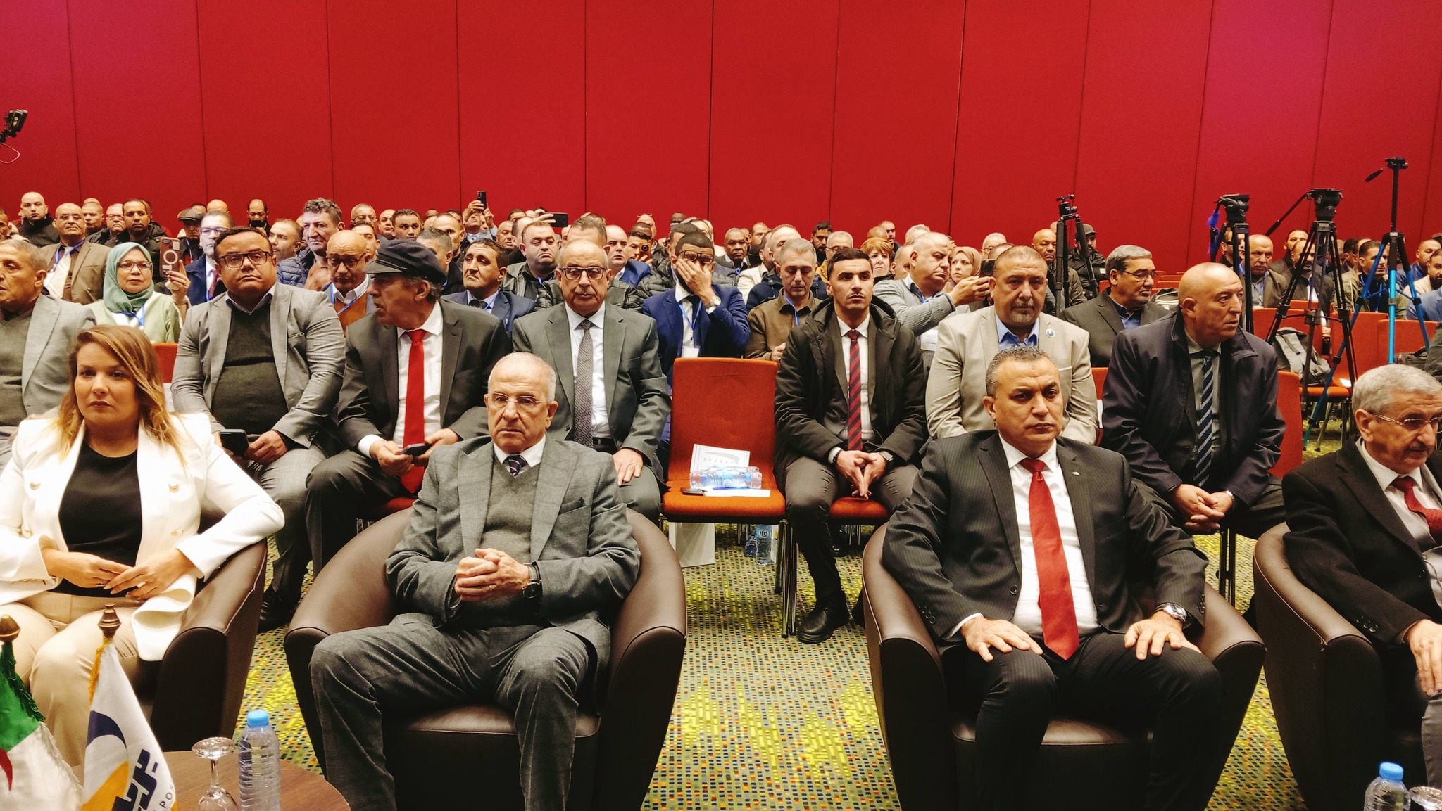 وزير البريد والمواصلات السلكية واللاسلكية