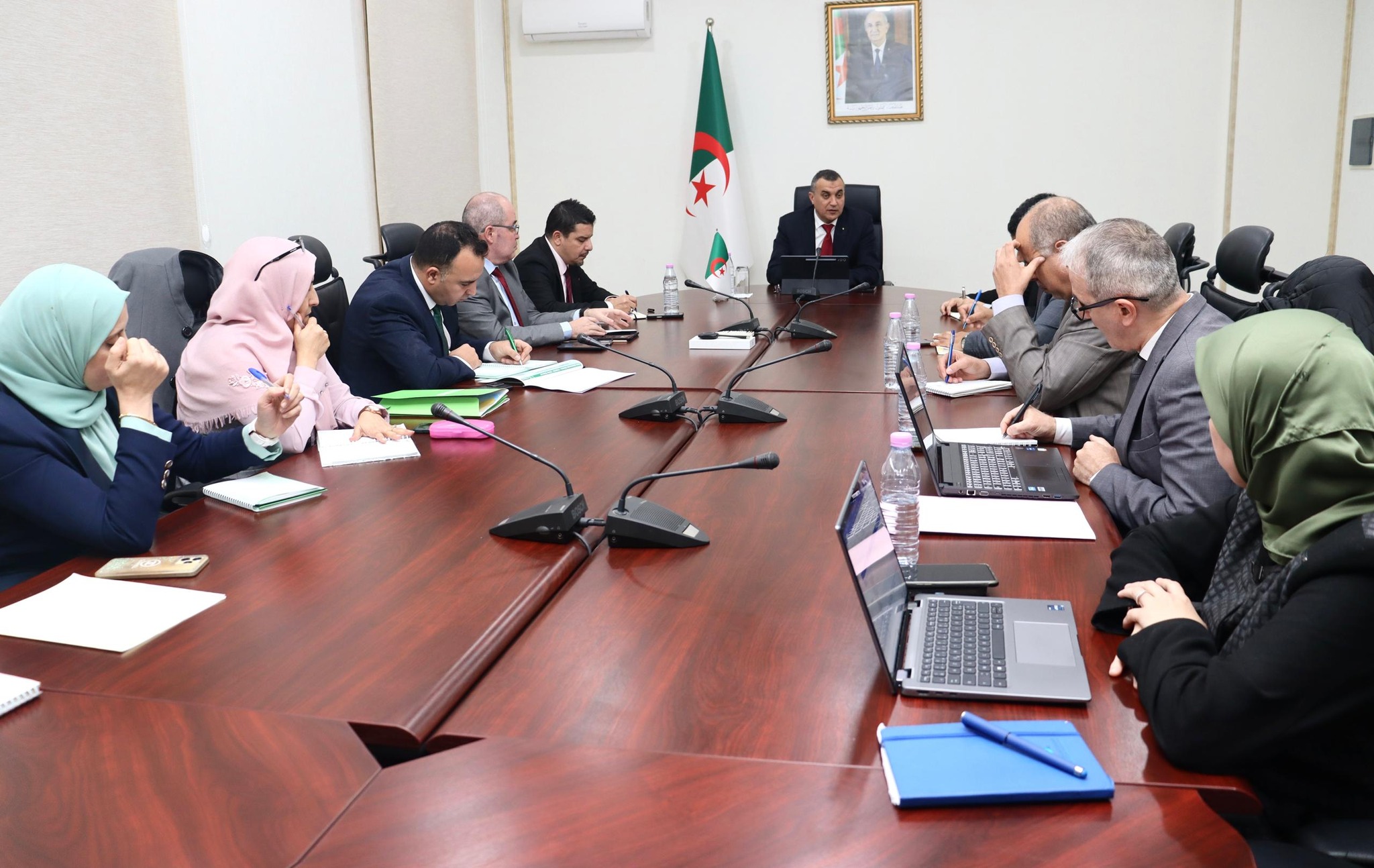 وزير البريد والمواصلات السلكية واللاسلكية