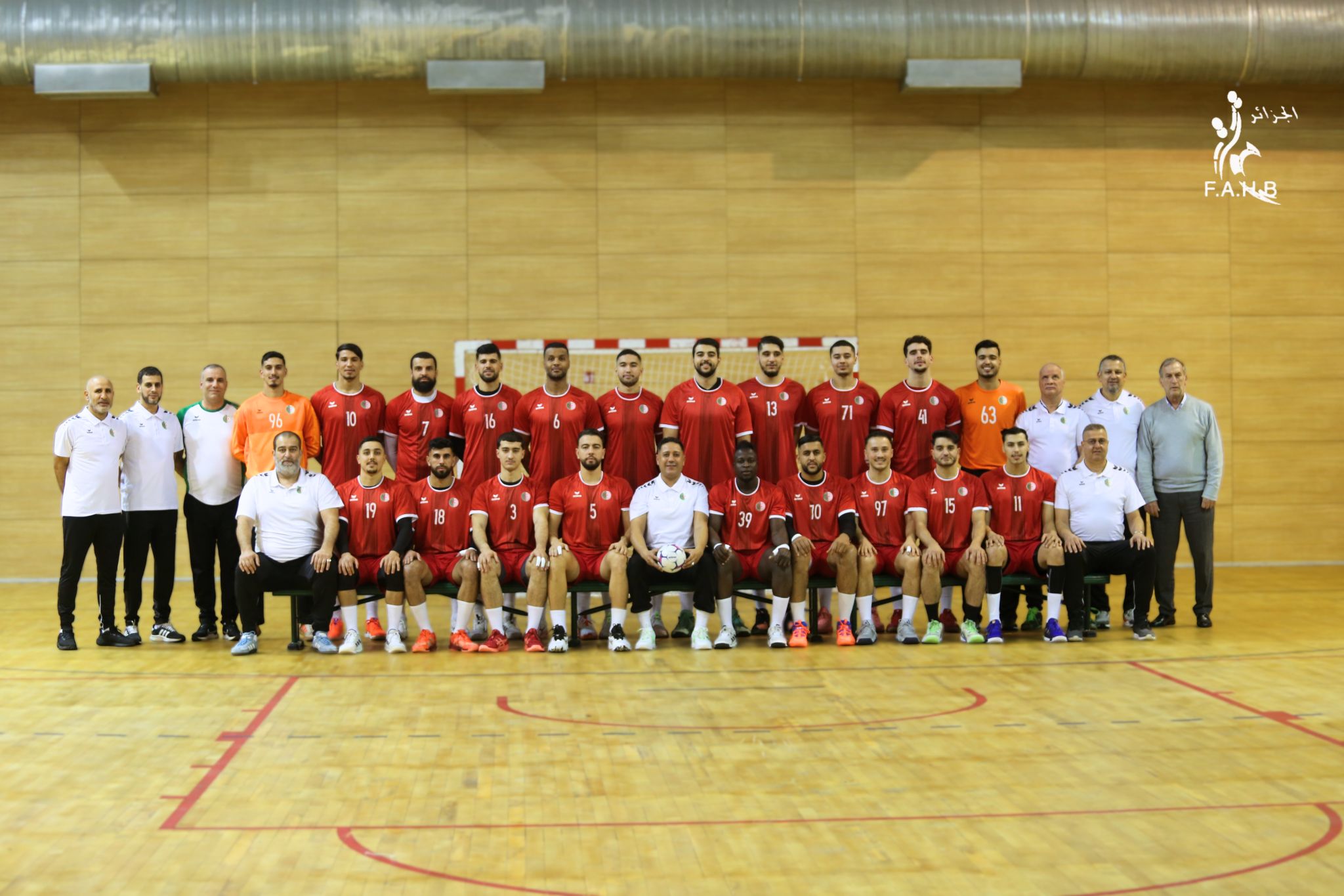 كأس إفريقيا للأمم 2026: المنتخب الجزائري يخوض خمسة لقاءات ودية