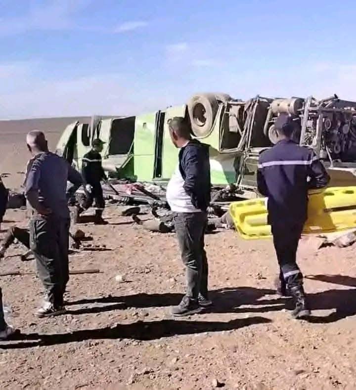 انقلاب حافلة ببني عباس